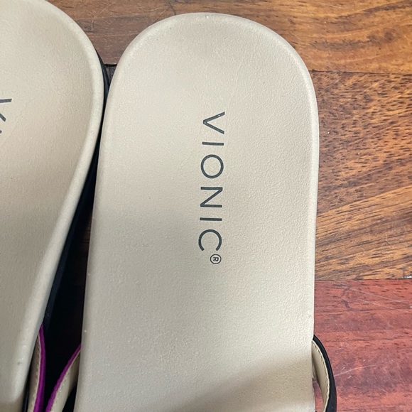 Vionic Dava Leather Sandals Size 7 Flats Strappy Summer Black Tan Purple - Picture 5 of 11